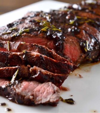 Top Blade/Flat Iron mbs 5+. Mollendo Wagyu